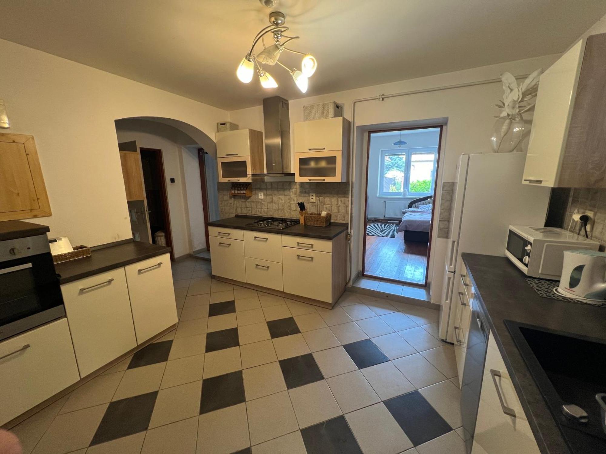 -Self-Check- 4-Bedroom Family House With Heated Tub เลวิเช ภายนอก รูปภาพ